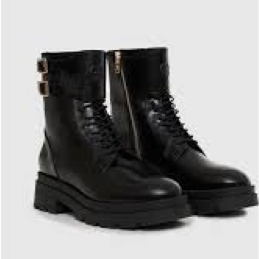 NEW ANINE BING Maeve combat boots are made from smooth, supple 100% leather NWOT